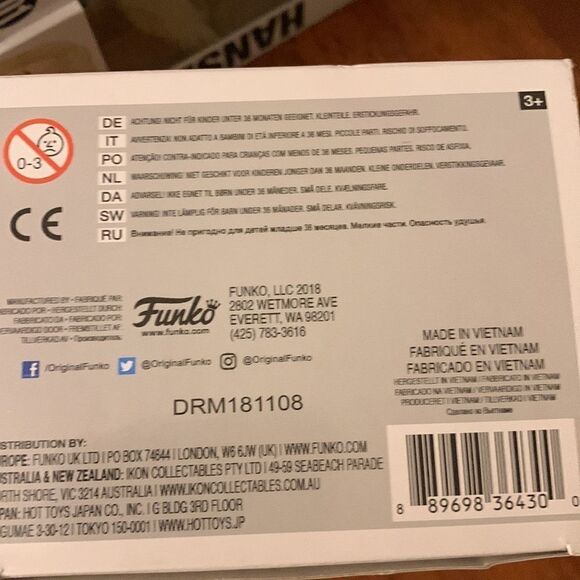 Zoolander 701 Hansel Vinyl Figure - Picture 6 of 6